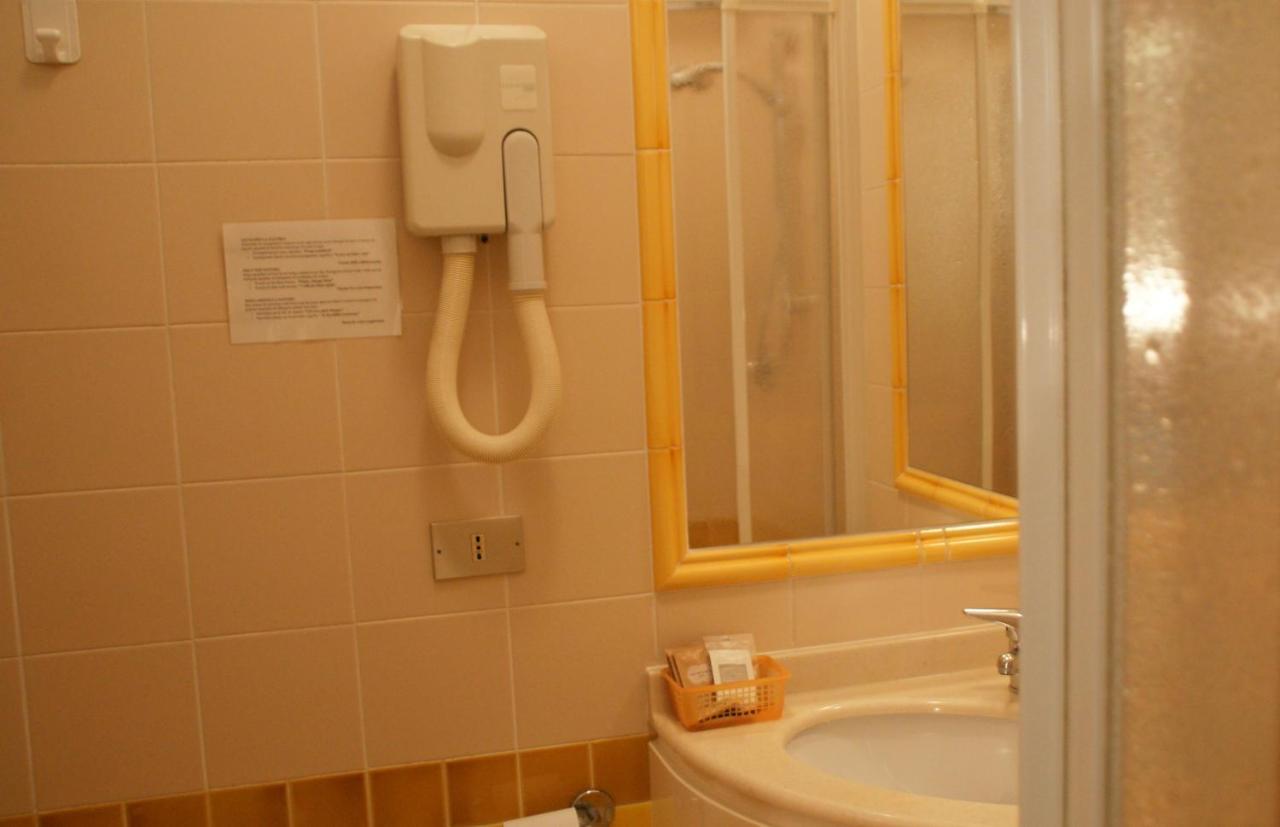 Hotel Verudella Rimini Dış mekan fotoğraf
